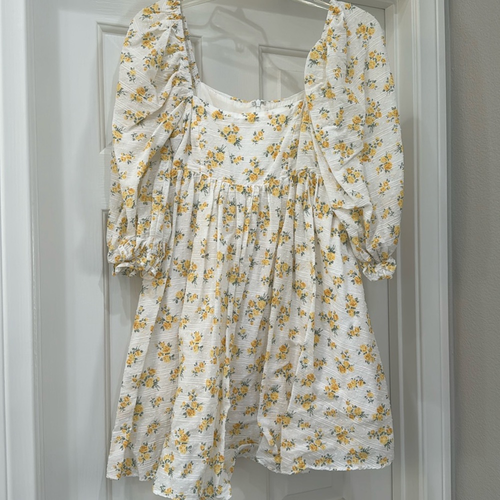 Mini peplum floral dress